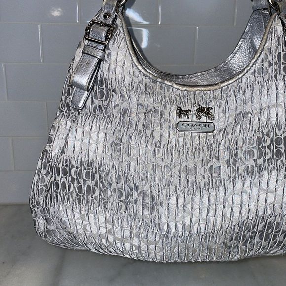 Coach Maggie Madison Signature Pleated Hobo Bag RARE - Picture 2 of 16